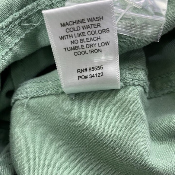 PISTOLA Grover Cargo Jumpsuit Aloe Snow Green Pockets Button Front - Picture 7 of 7